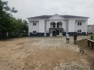 8bdrm Duplex in Asokoro for rent