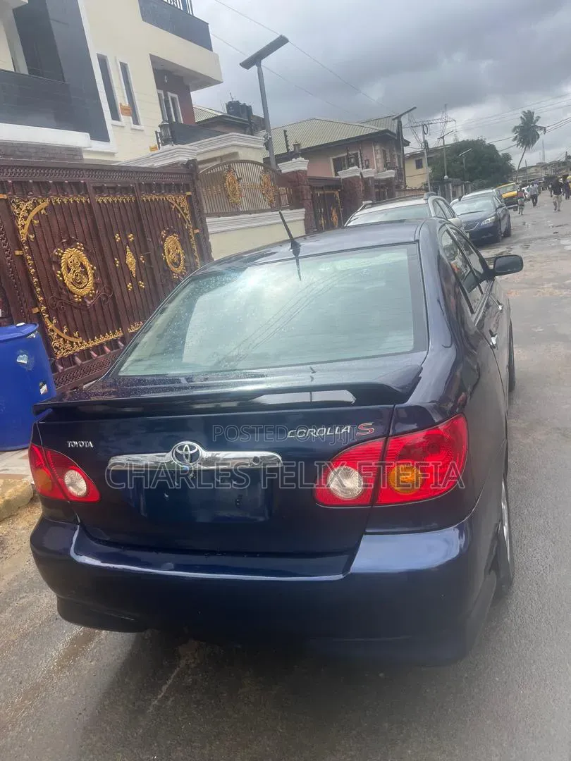 Toyota Corolla 2004 Blue