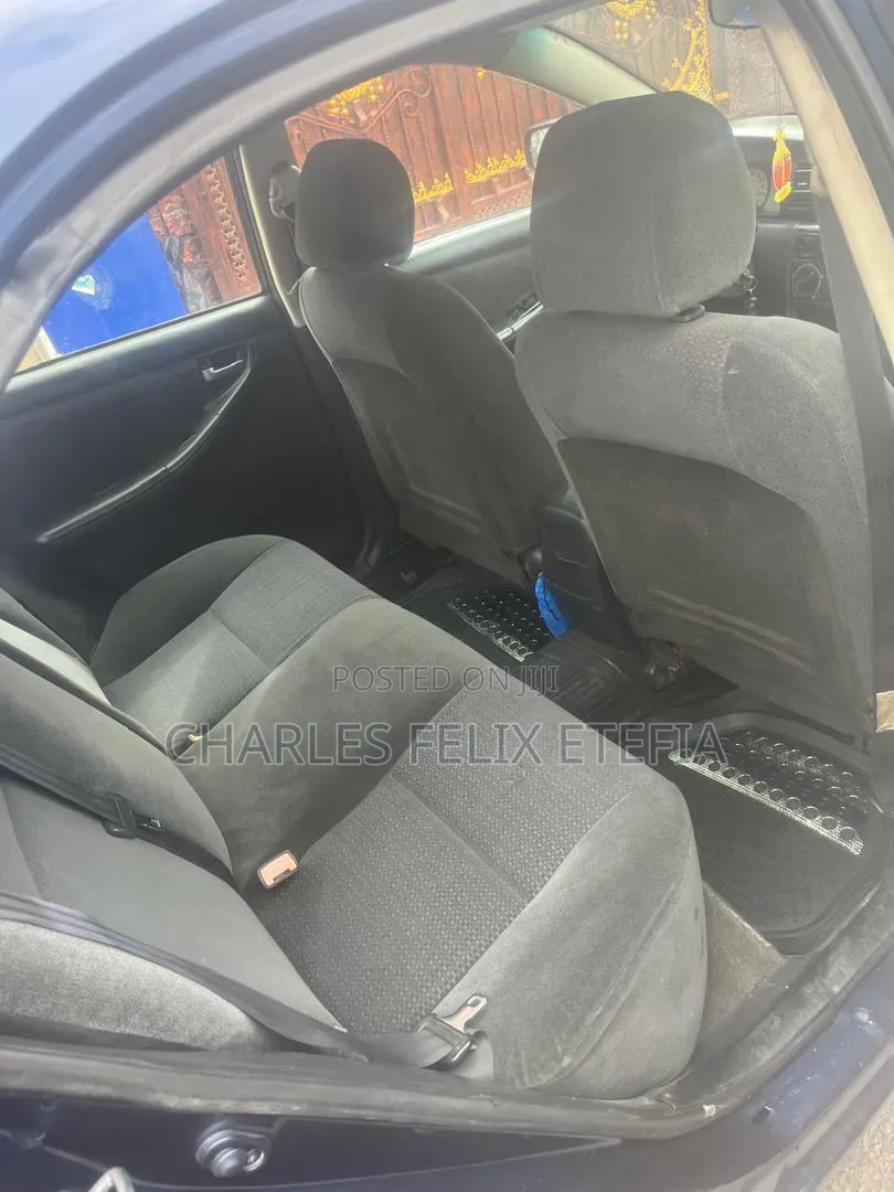 Toyota Corolla 2004 Blue
