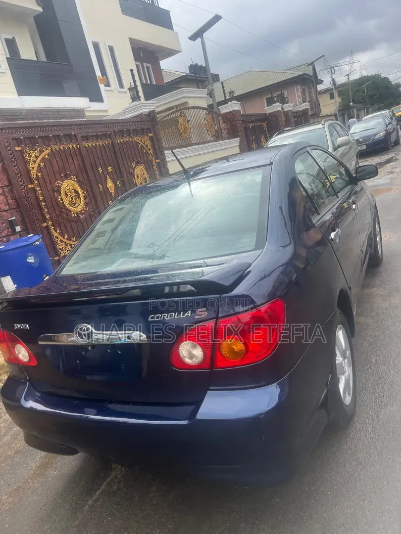 Toyota Corolla 2004 Blue