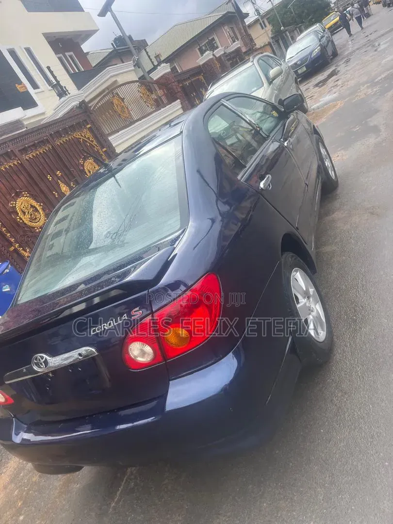 Toyota Corolla 2004 Blue