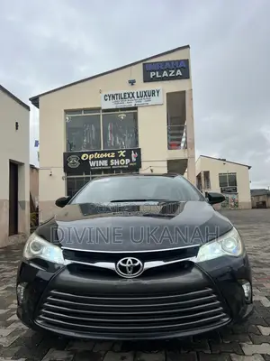 Toyota Camry XSE 4dr Sedan (2.5L 4cyl 6A) 2017 Black