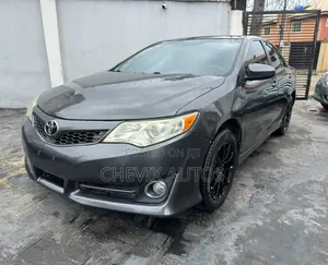 Toyota Camry 2012 Gray