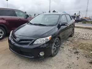 Toyota Corolla 2011 Black