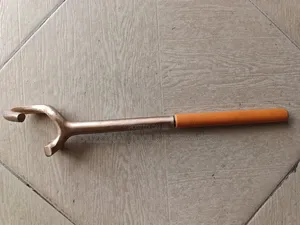 Beta Copper Valve Opener/Wrench