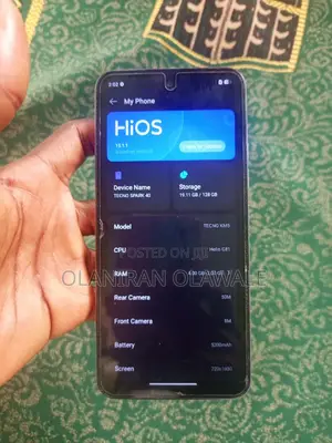 Tecno Spark 40 128 GB Silver