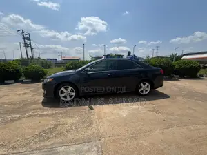 Toyota Camry SE 4dr Sedan (2.5L 4cyl 6A) 2012 Gray