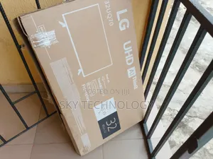 Original LG 32" Smart TV – WebOS, USB, HDMI Bluetooth