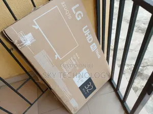 Original LG 32" Smart TV – WebOS, USB, HDMI Bluetooth
