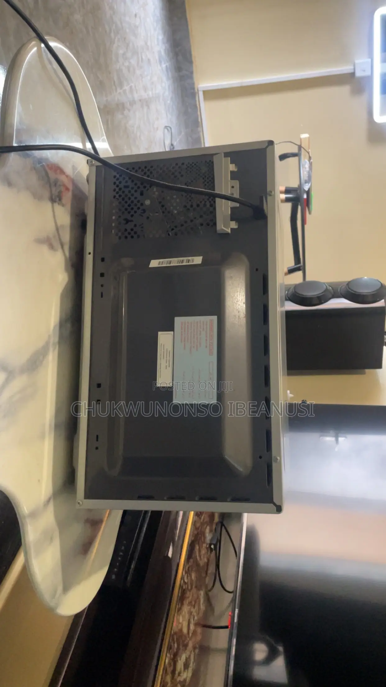 Panasonic Microwave (Model NN-ST34HM, 25L).