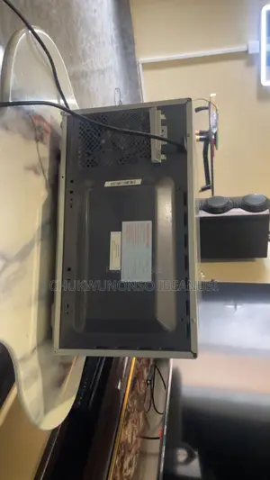Panasonic Microwave (Model NN-ST34HM, 25L).