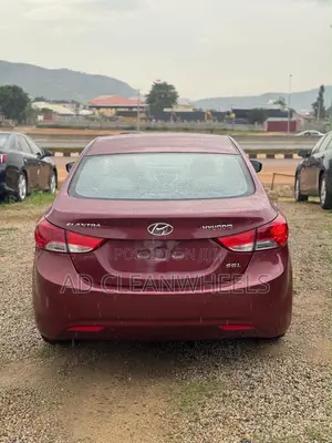 Hyundai Elantra 2012 Red