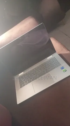 Laptop HP Envy x360 Convertible 15 es2xx 16GB Intel Core i7 SSD 512GB