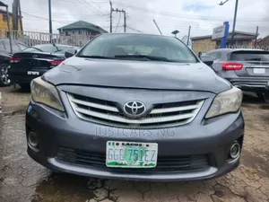Toyota Corolla 2008 Gray