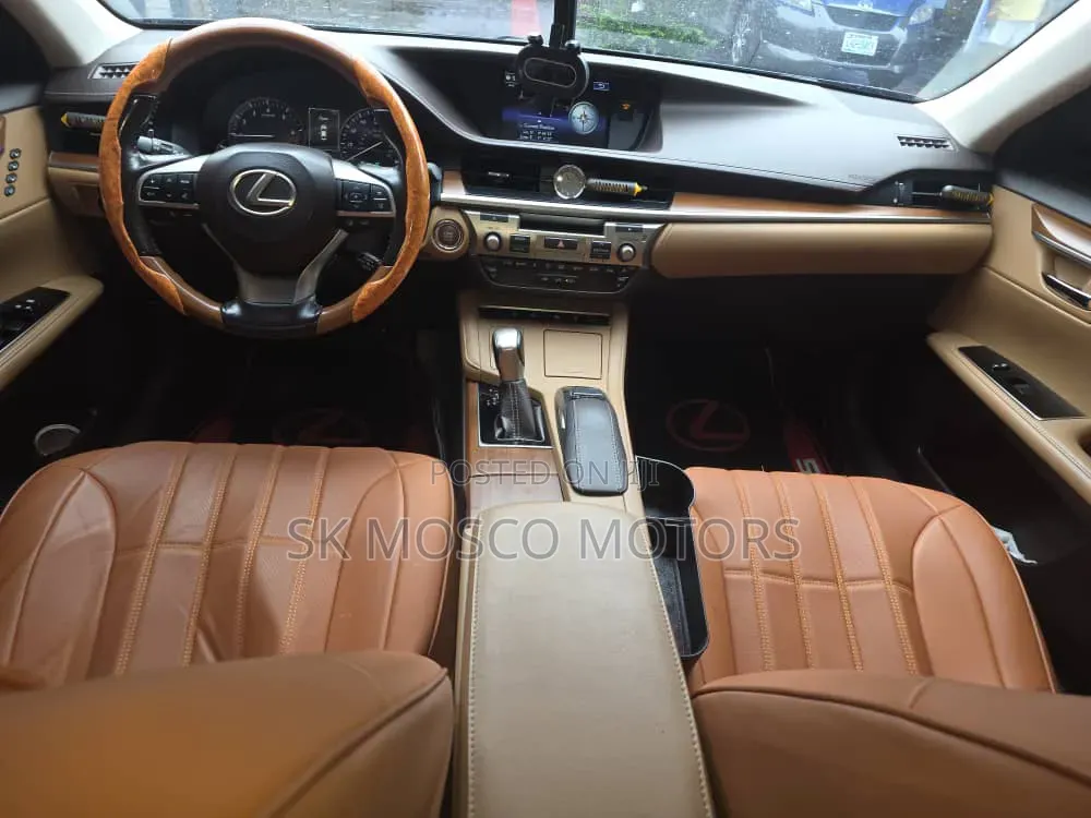 Lexus ES 2016 Black