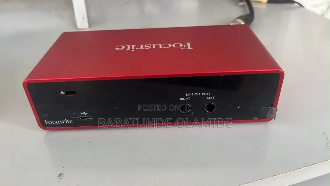 Focusrite Scarlett 2i2 Studio Bundle 4th Gen