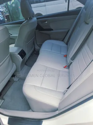 Toyota Camry SE 4dr Sedan (2.5L 4cyl 6A) 2015 White