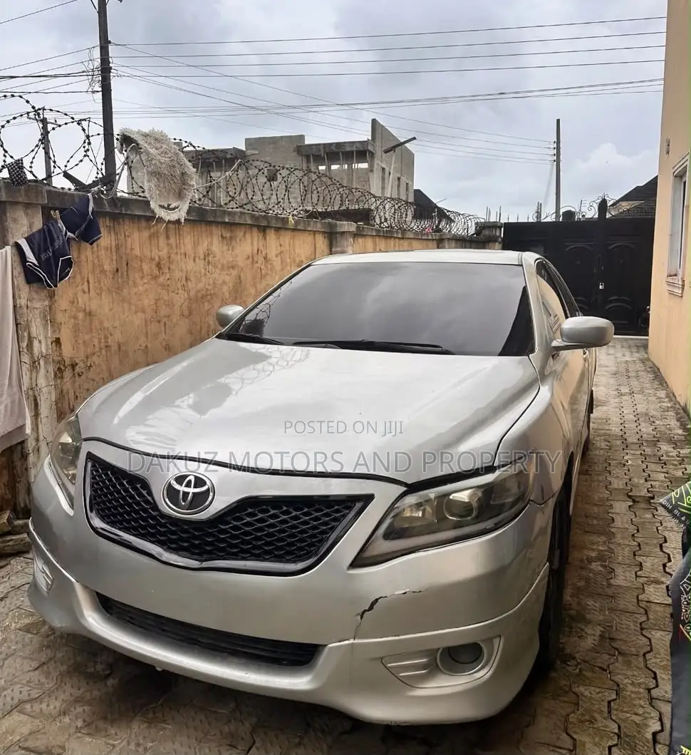 Toyota Camry 2008 Silver