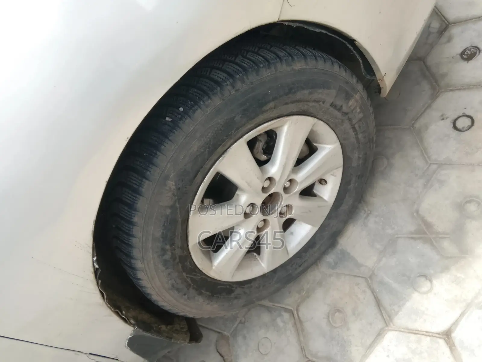 Toyota Corolla 2011 Silver