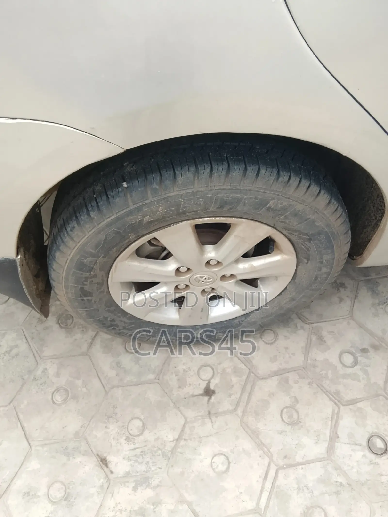 Toyota Corolla 2011 Silver
