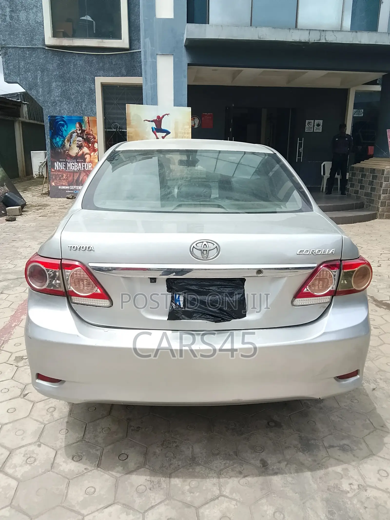 Toyota Corolla 2011 Silver