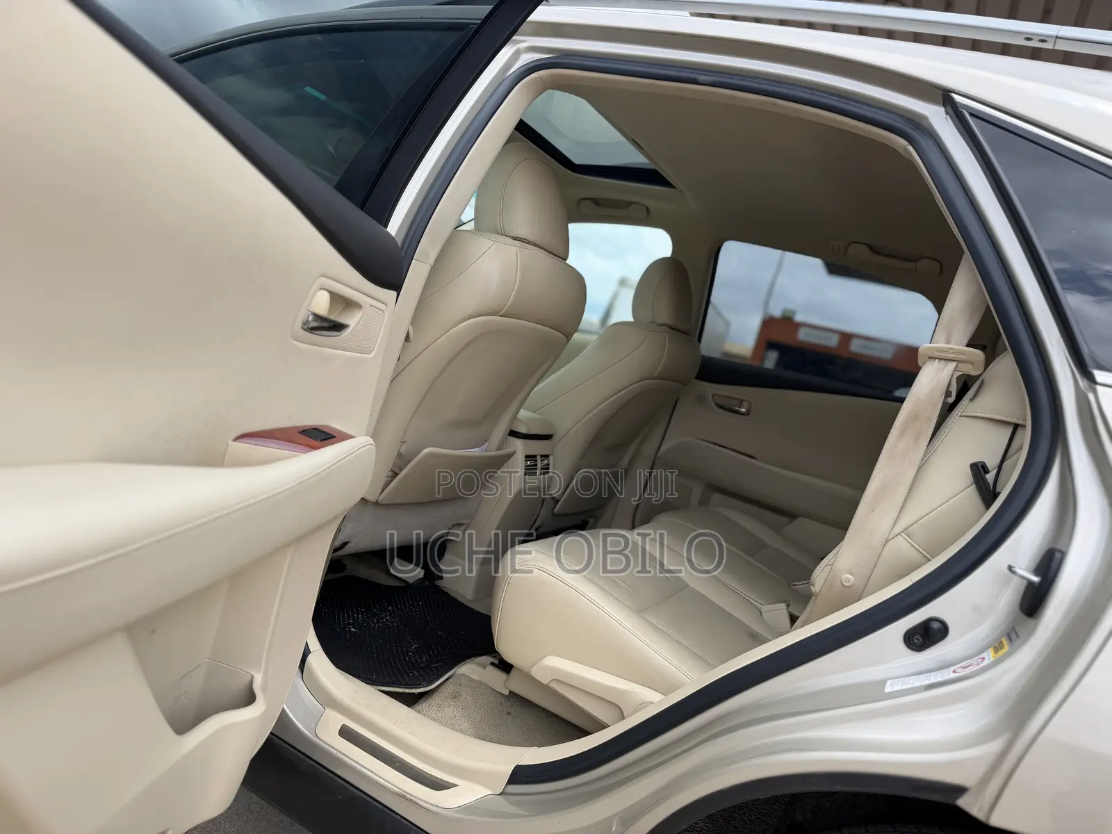 Lexus RX 350 2011 Gold