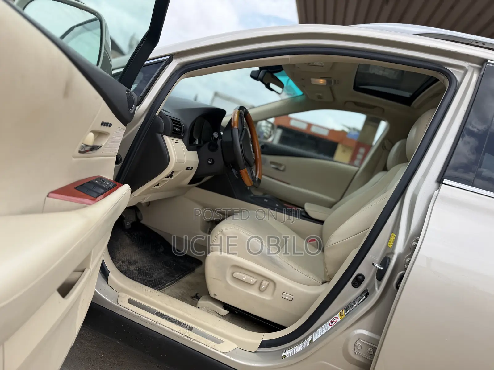 Lexus RX 350 2011 Gold