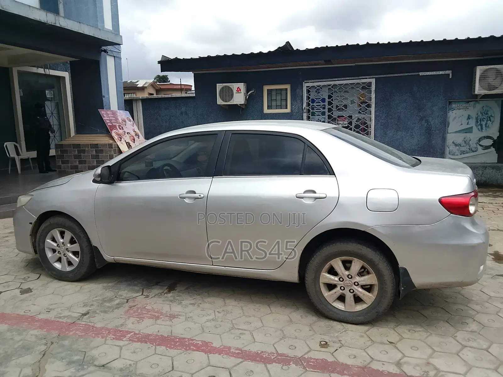 Toyota Corolla 2011 Silver