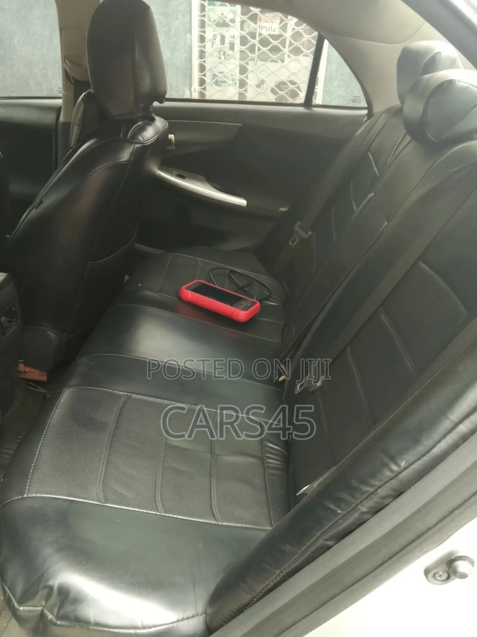 Toyota Corolla 2011 Silver