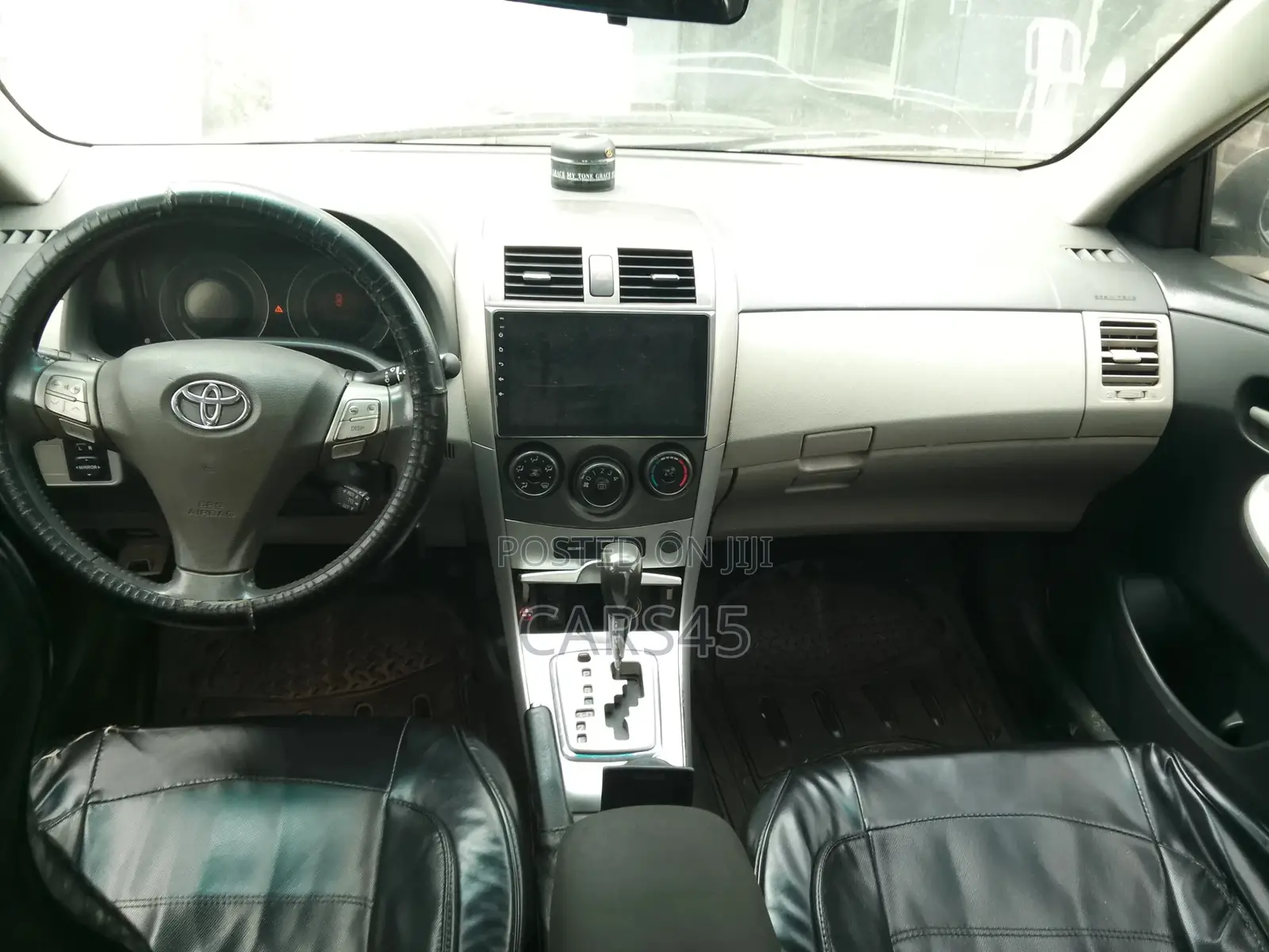 Toyota Corolla 2011 Silver