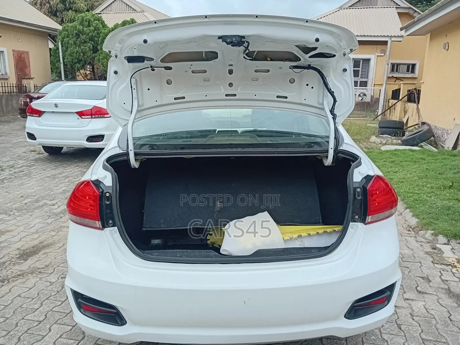 Suzuki Ciaz 2021 White