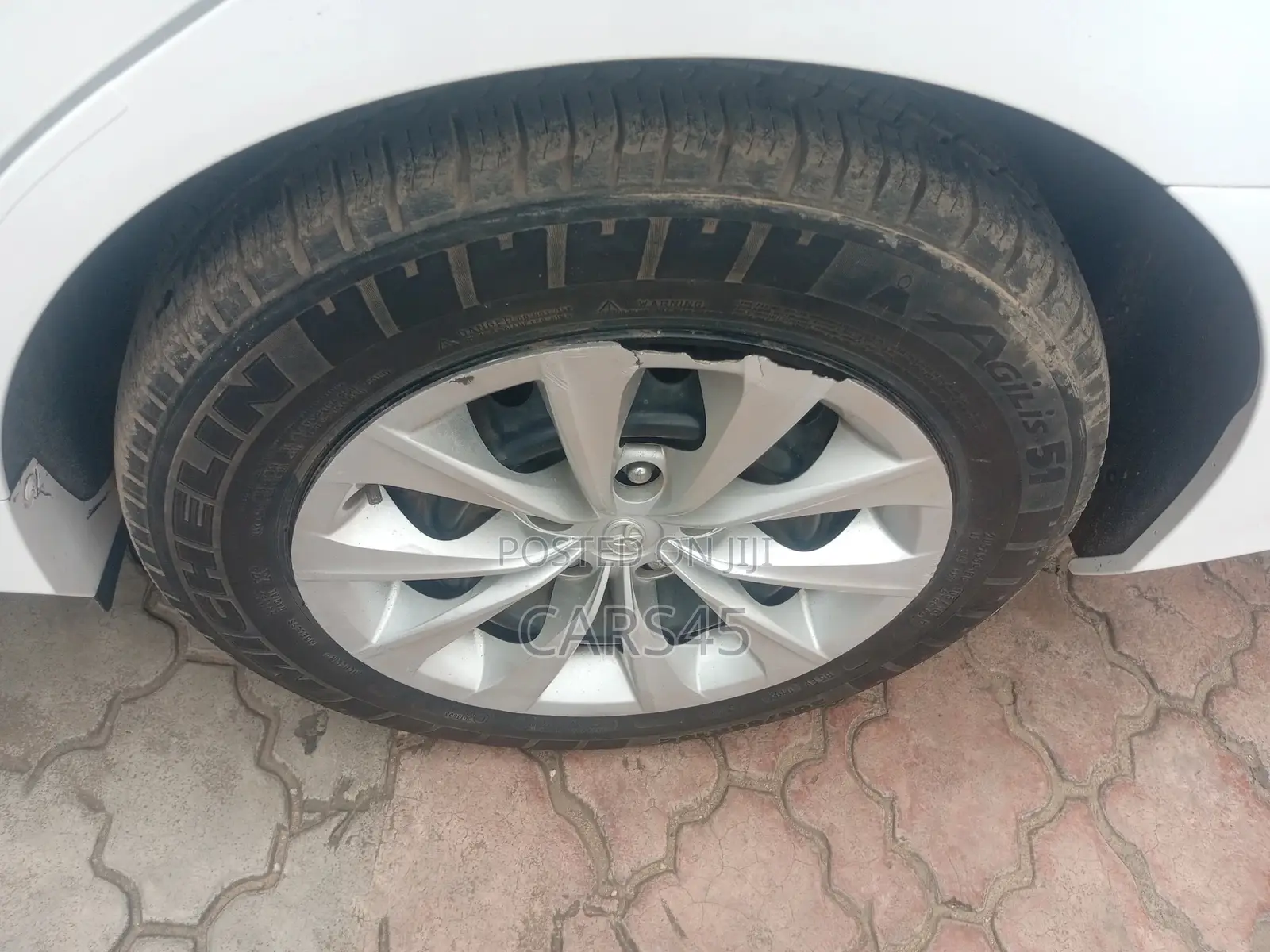 Toyota Camry 2016 White