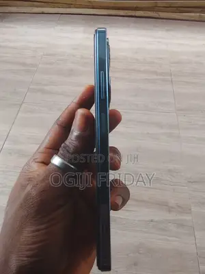 Infinix Hot 40i 128 GB Blue