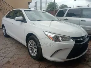 Toyota Camry 2016 White