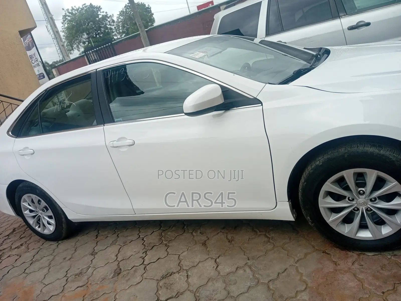 Toyota Camry 2016 White