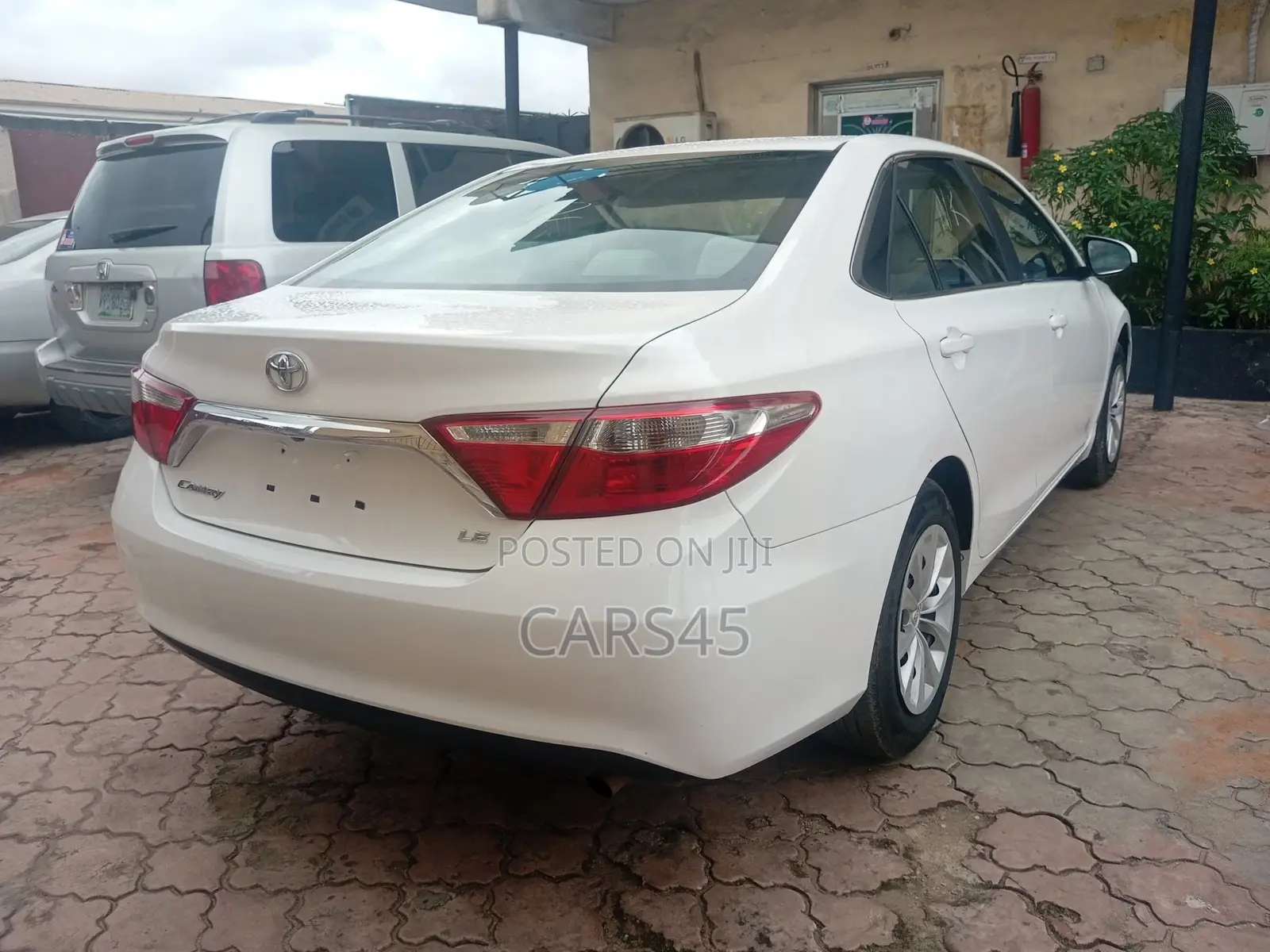 Toyota Camry 2016 White
