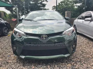 Toyota Corolla 2015 Green