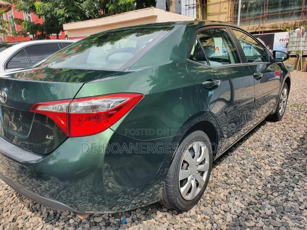 Toyota Corolla 2015 Green