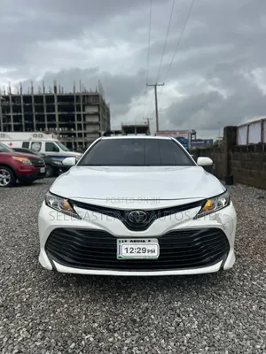Toyota Camry 2019 White