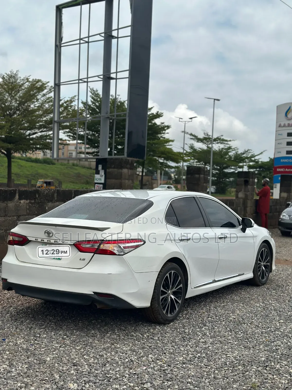 Toyota Camry 2019 White