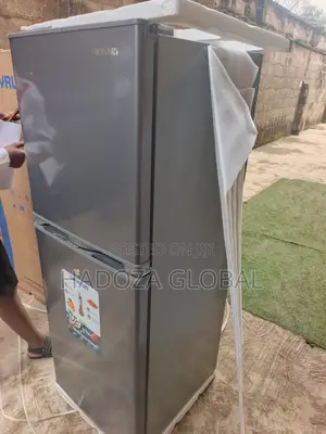 SkyRun Fridge – Reliable Everyday Food Cooling