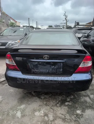 Toyota Camry SE V6 4dr Sedan (3.3L 6cyl 5A) 2004 Blue