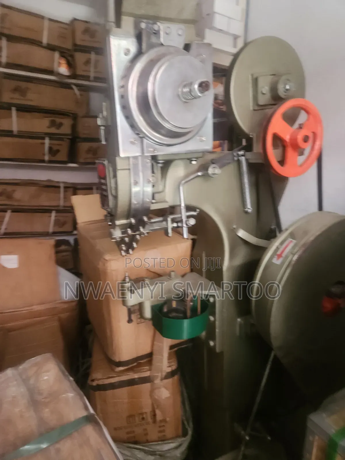 Industrial Reviting Machine