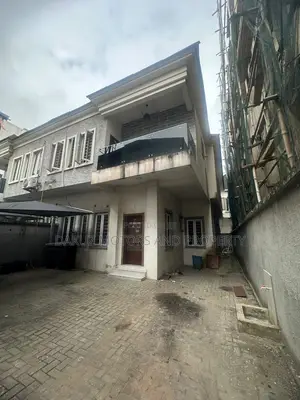 4bdrm Apartment in Oral Estate, Lekki for sale