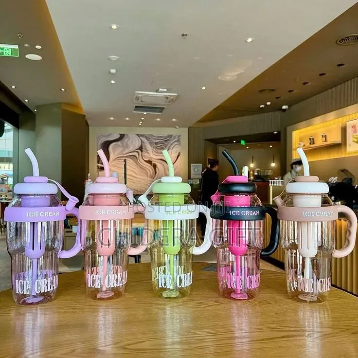 Ice Cream Cup With Straw