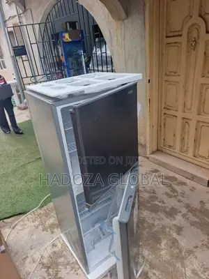 SkyRun Refrigerator – Practical Storage