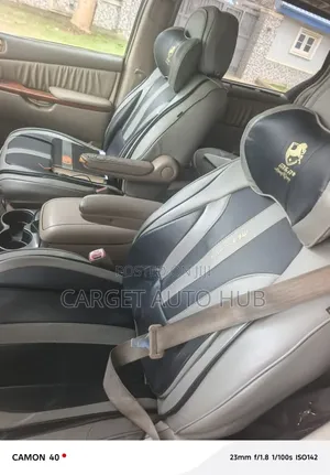Toyota Sienna 2005 Gold