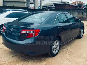 Toyota Camry L 4dr Sedan (2.5L 4cyl 6A) 2013 Gray