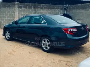 Toyota Camry L 4dr Sedan (2.5L 4cyl 6A) 2013 Gray