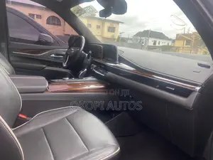 Cadillac Escalade 2022 Black
